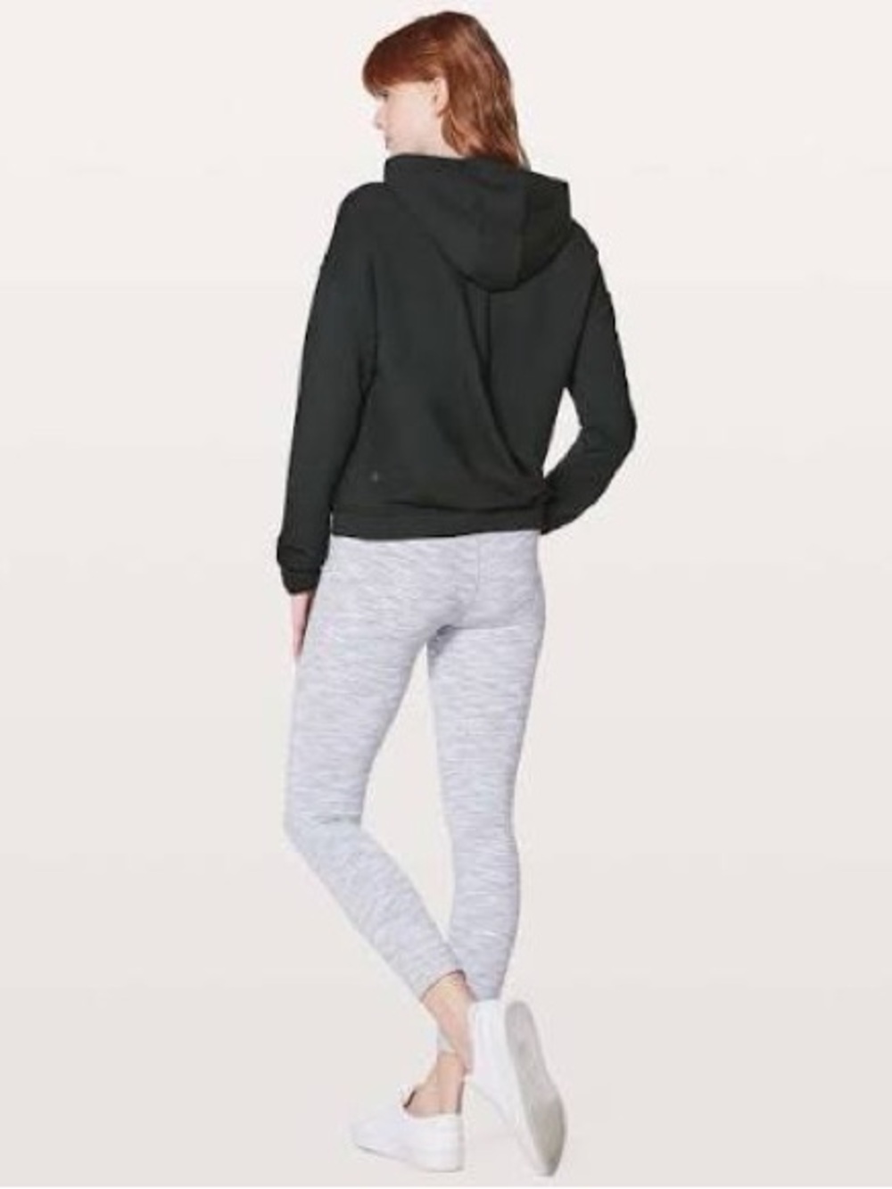 Lululemon Twisted & Tucked Pullover
Black Size 4